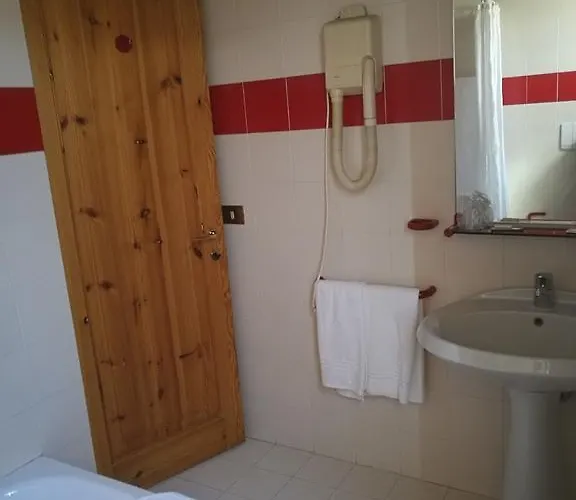 Hotell Costa Degli Ulivi